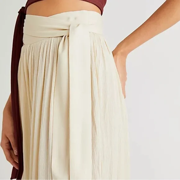 NWOT FREE PEOPLE sliver of light wide leg tie sides pants in blue size S/M - Picture 3 of 12